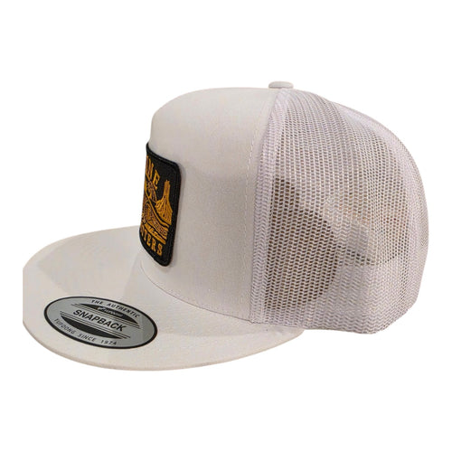 Sabine Outfitters Gar Patch Trucker Hat | White & Black Gar Snapback